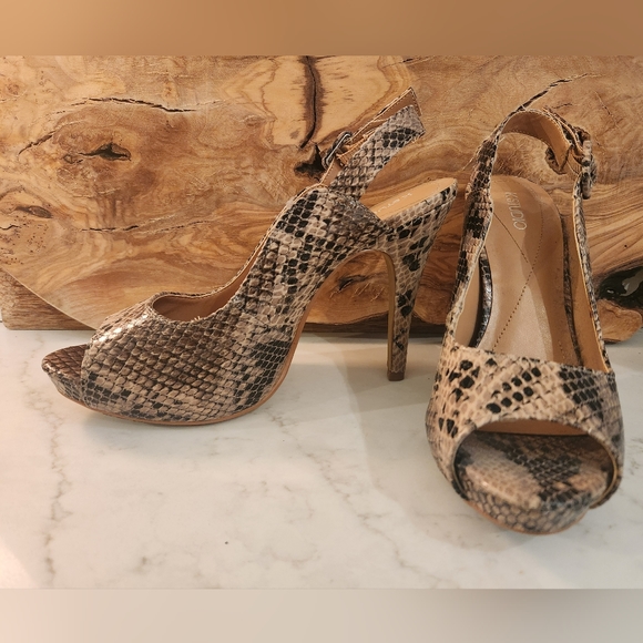 Platform shoes - Picture 2 of 6